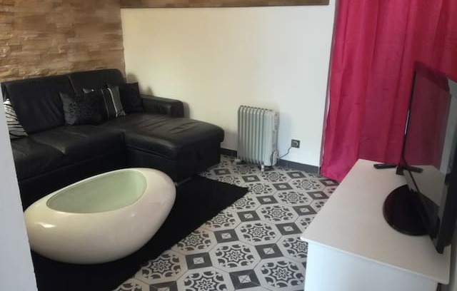 Magagnosc Maison | F2 au calme au village de magagnosc dans le 06