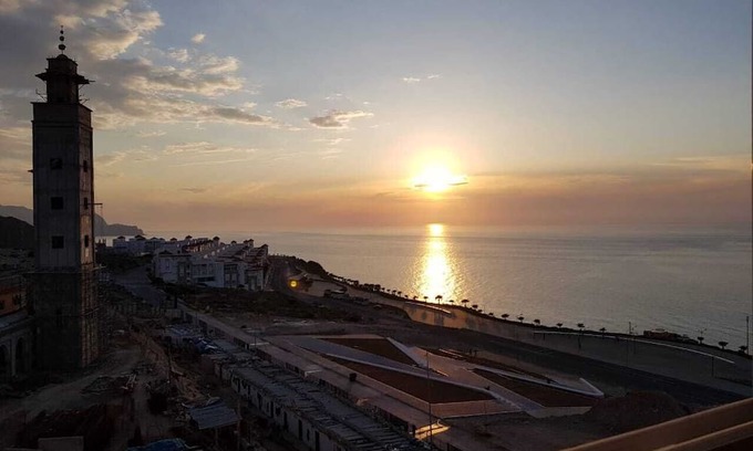 Al Hoceima Appartement | Air-conditioned apartment for rent