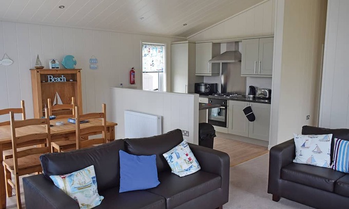 Gisleham Cabine | 2 bedroom accommodation in Lowestoft