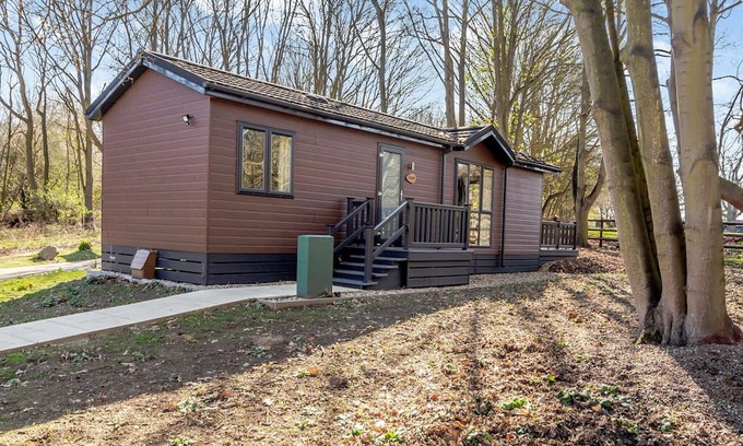Woolverstone Cabine | 2 bedroom accommodation in Woolverstone, Ipswich