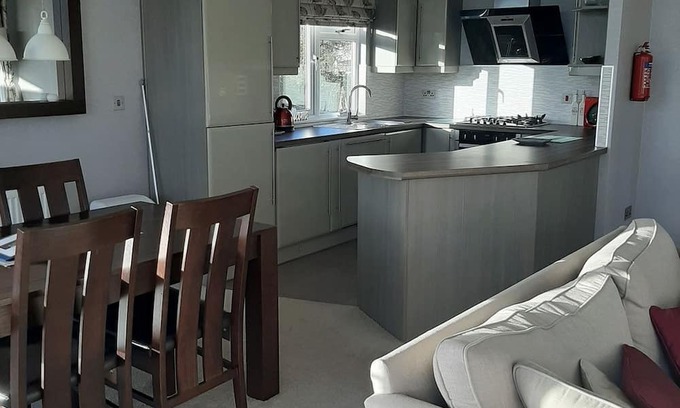 Gisleham Cabine | 2 bedroom accommodation in Lowestoft