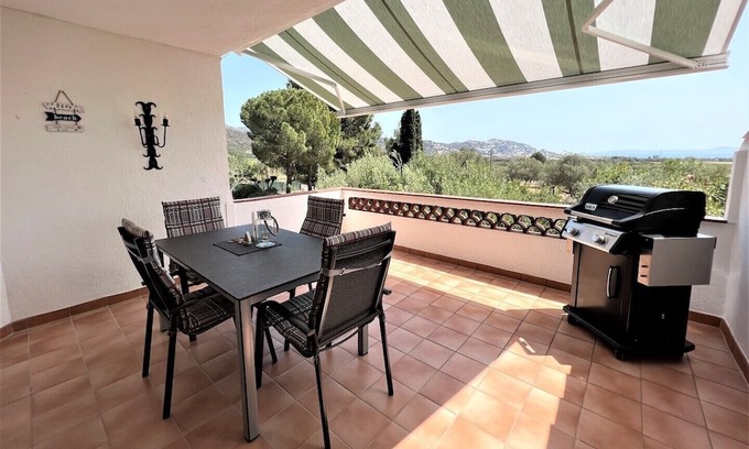 El Mas Bosca Appartement | NEW in holiday rentals 2023. Comfortable apartment - sea view for max. 4 people