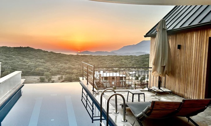 Kas Maison | 2 bedroom villa with private pool and great views