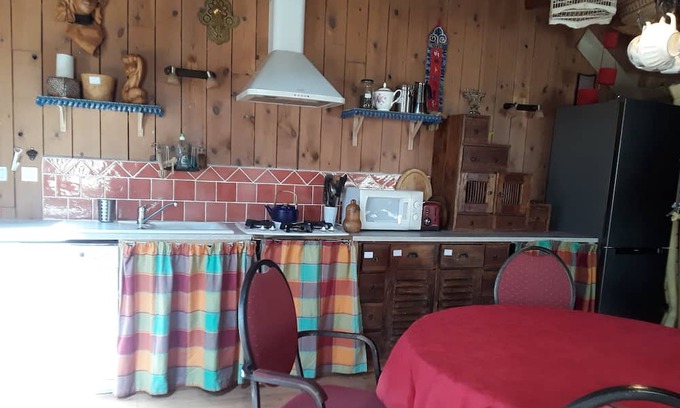 Tremargat Maison | Propriéte Dans un Petit Village vue sur la Campagne Santier Randonnées et lac