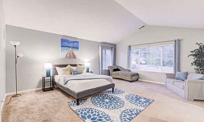 Santa Rosa Maison | 4BD/3BA Wine Country Home W/ Game Room + BBQ