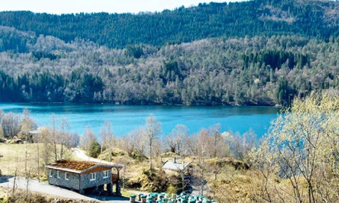 Lonevag Maison | 5 person holiday home in LONEVÅG