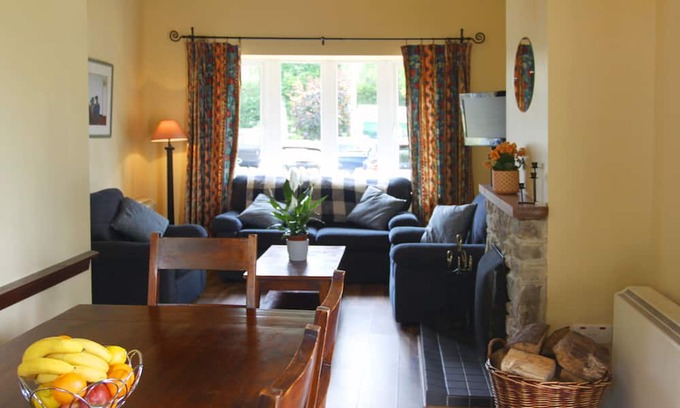 Carrick-on-Shannon Cottage | Leitrim Quay - Riverside Cottage 1