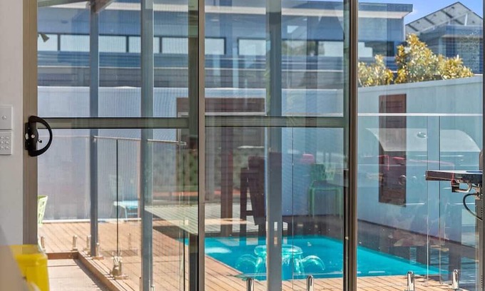East Bendigo Maison | Top End Poolside | Holiday Home