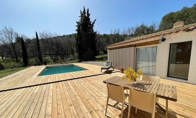 Le Puy-Sainte-Reparade Maison | mas de la Pivoine