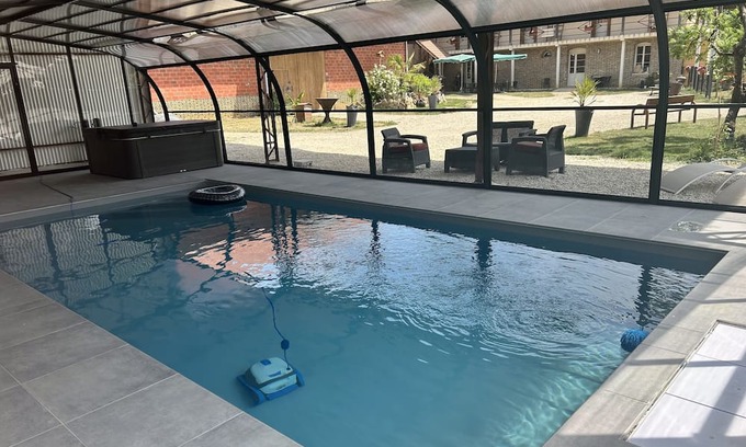 Villemoiron-en-Othe Appartement | Le domaine du Lavoir - Studio PISA sleeps 5-jacuzzi from April to October