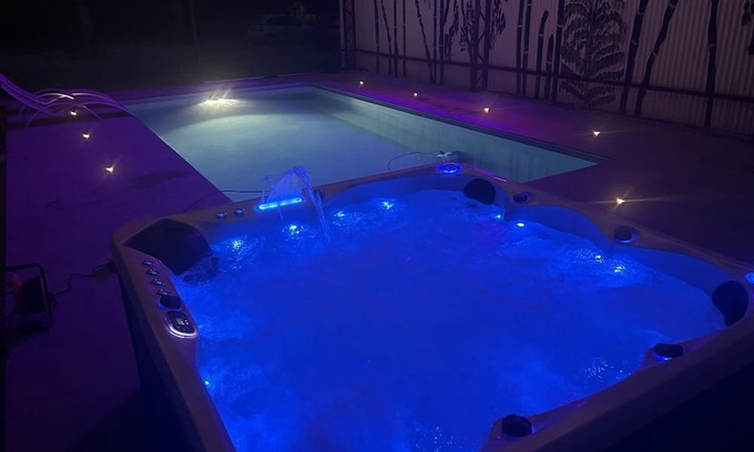 Villemoiron-en-Othe Maison | Le domaine du Lavoir - Studio MINOUCHE sleeps 4. jacuzzi from April to October