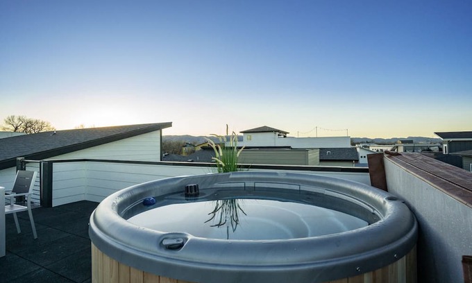 Old Town North Maison | Downtown Views Deluxe Guesthouse + Rooftop Spa!