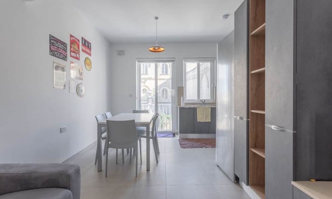 Zejtun Appartement | Fully Air-Conditioned 2 Bedroom, 2nd Floor Apartment.