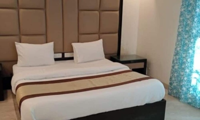 Kailash Colony Maison | Aaron Residency