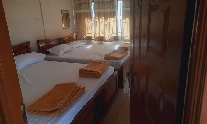 Udupi Cabine | UDUPI YATHRINIVAS