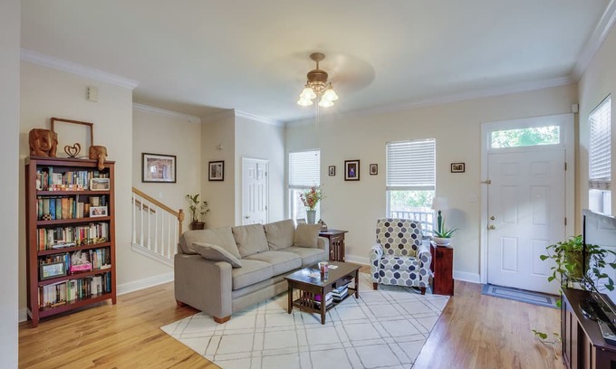 Uptown Historic District Maison | Great 3 BR in uptown close to magazine street