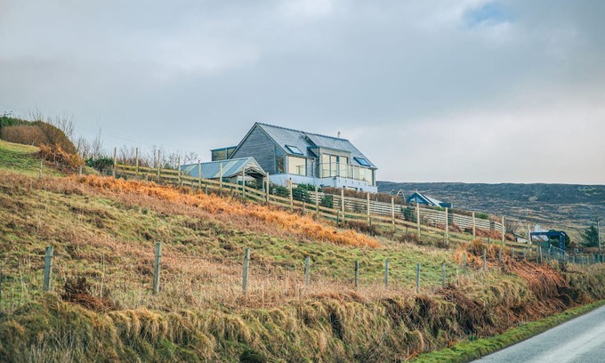 Stein Appartement | Taigh Glas Studio - Lochbay