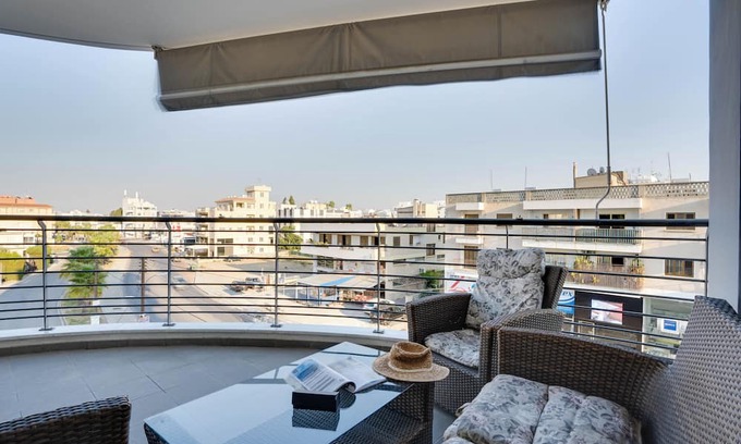Ayios Dhometios Appartement | This apartment is a 3 bedroom(s), 2.5 bathrooms, located in Agiou Georgiou, Nicosia.