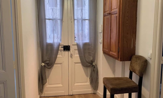 Loures-Barousse Appartement | La Douchka Azzurra