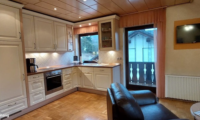 Untervalme Appartement | "Relaxing vacation apartment in idyllic Niedersfeld - your home in the mountains!