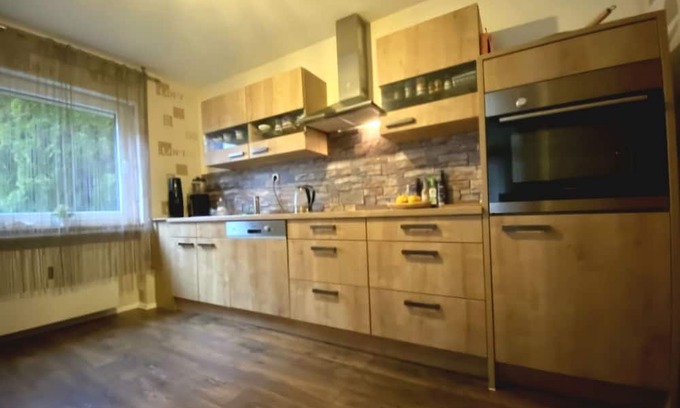 Marburg Appartement | Marburg Apartment relaxed Erwin in a quiet location on the edge of the forest with balcony