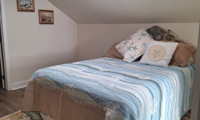West Beach Maison | 4-bedroom house in near state park and Bethany beach with WiFi and AC
