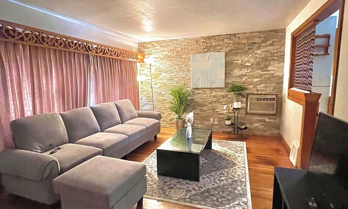 Cheektowaga Maison | Cozy Home in Cheektowaga