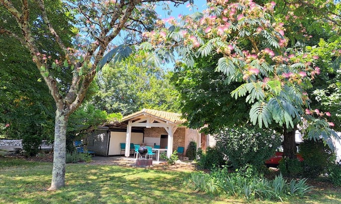 Saint-Pierre-de-Buzet Appartement | Gîte "Les Glycines" 3 bedrooms