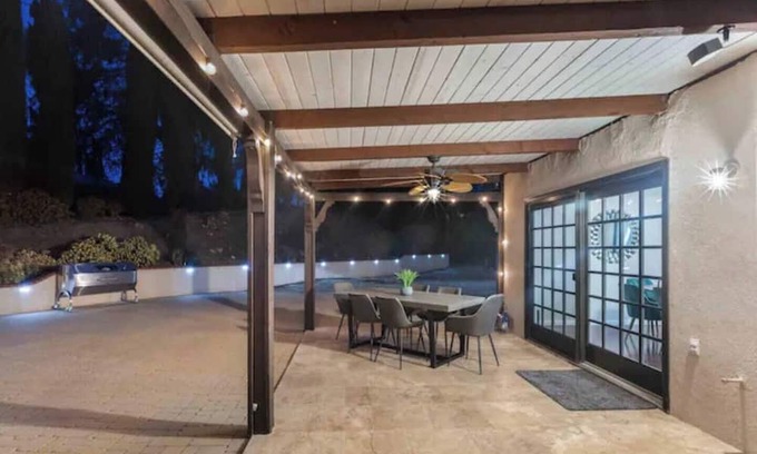Granada Hills North Maison | Beautiful Secluded Home