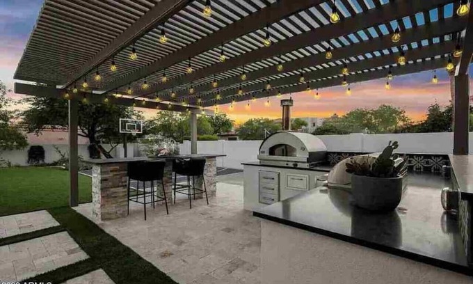 Ahwatukee Foothills Maison | Ultimate Luxury Villa w/ Pool, Jacuzzi & Views