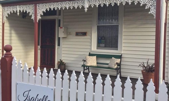 Kyneton Maison | Four night stay minimum Kyneton