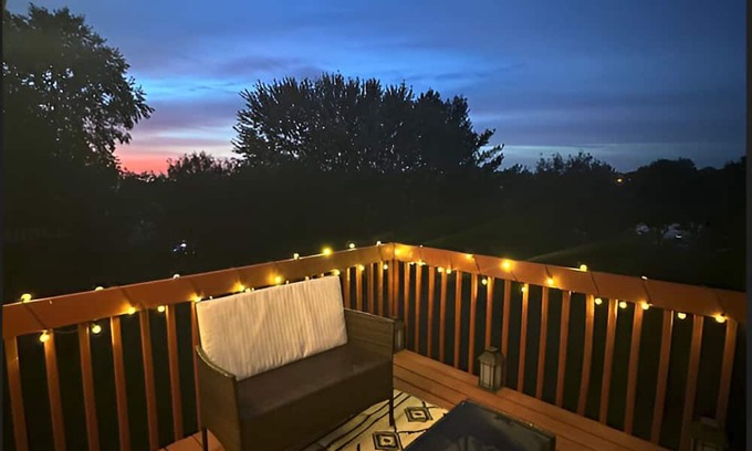 Coralville Maison | Quiet and convenient house close to UIHC