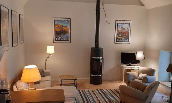 Chambourg-sur-Indre Maison | STAG AND SWAN SET FOR 12