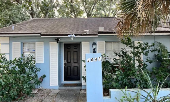 Fairvilla Maison | 2BD RM Home-Downtown/Wekiwa Springs