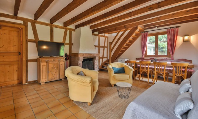 Lembach Maison | The Domaine du Pêcheur enamel. In the heart of the Northern Vosges, with private pond.