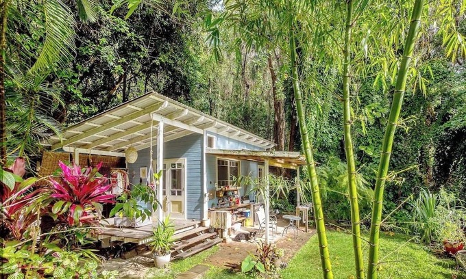 Currumbin Valley Cabine | Cabin the Near the Sea