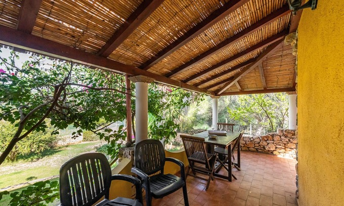 Sant'Antioco Villa | Villa Maladroxia with Private Garden & Terrace