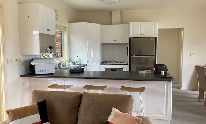 South Geelong Maison | BRILLIANT POSITION, IMMACULATELY MAINTAINED