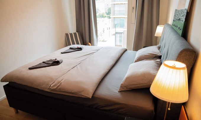 Smichov Appartement | Newly built apartment with 3 ŕooms and parking.