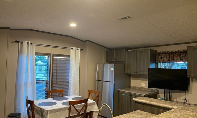 San Juan Maison | Cozy mobile home in lovely Alamo