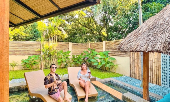 Dinalupihan Villa | Villa Amuntai with Pool &Jacuzzi