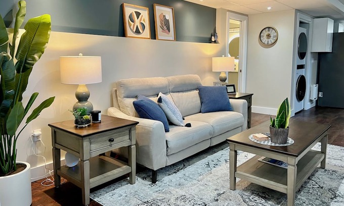 Prince George Maison | Inclusively Home - Buckhorn Suite