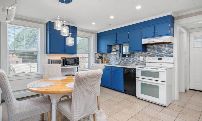 Sagamore Maison | Pool and Playground in Sagamore Ma