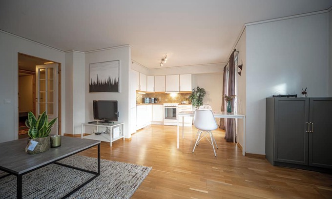 Haugesund Appartement | 2-bedroom apartment in center of Haugesund with WiFi and parking