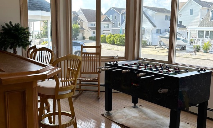 South Seaside Park Maison | Water Front Spacious 5-bedroom house with WiFi, AC in beautiful Seaside Park