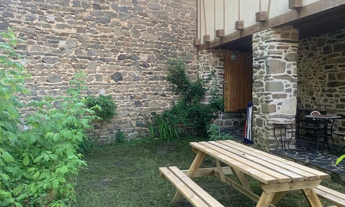 Orgnac-sur-Vezere Maison | Charmante Maison de Bourg Corrézienne, à L'orée de la Forêt - Animaux Acceptés !