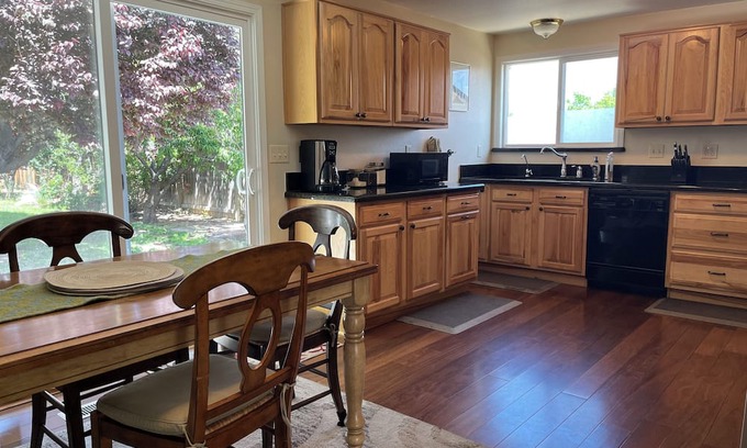 Spanish Springs Maison | What you need, close enough for convenience, far enough for relaxation