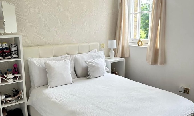 Coppetts Appartement | Luxurious Apartment in Private Estate