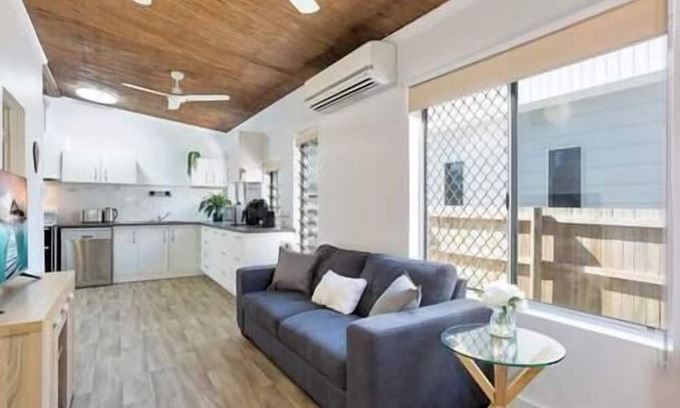 Machans Beach Maison | Seaside Serenity: Modern Cottage with Spa
