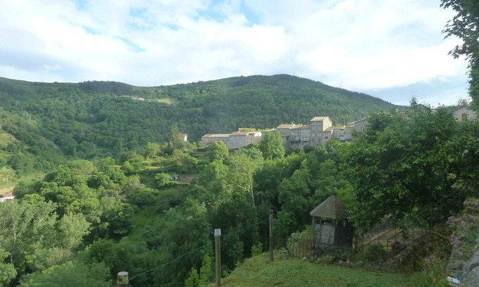 Saint-Pierreville Maison | Homerez - Nice bungalow for 4 ppl. with terrace at Saint-Pierreville